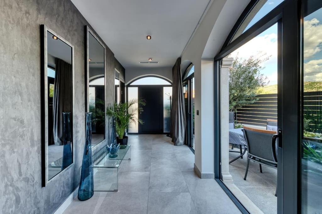 One B With Heated Private Pool * Dubrovnik