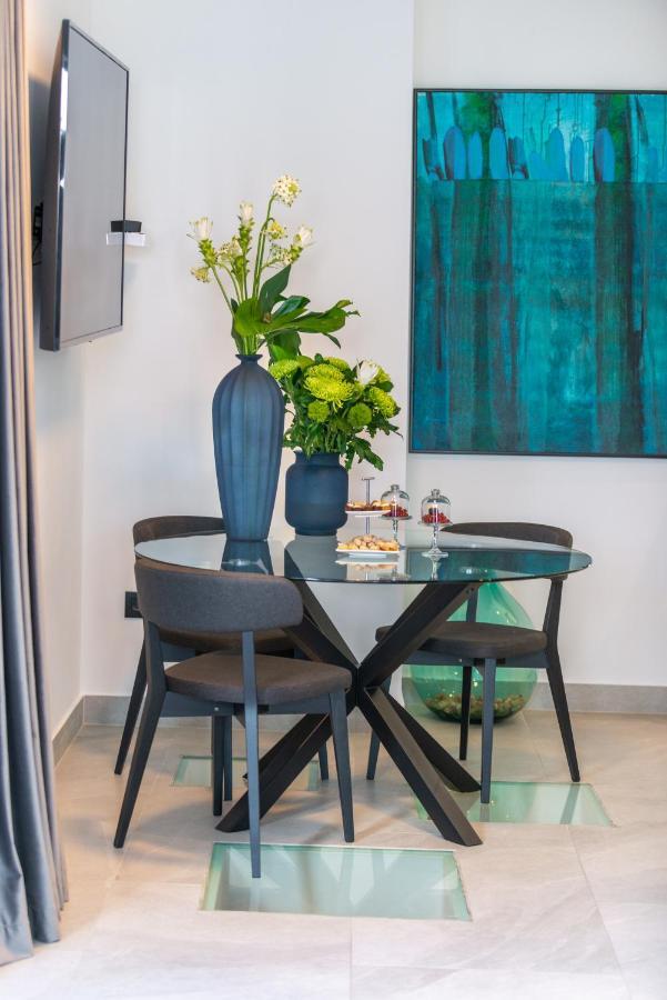 One B With Heated Private Pool Apartment *