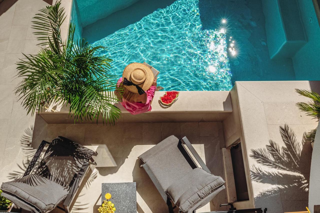 One B With Heated Private Pool Apartment *