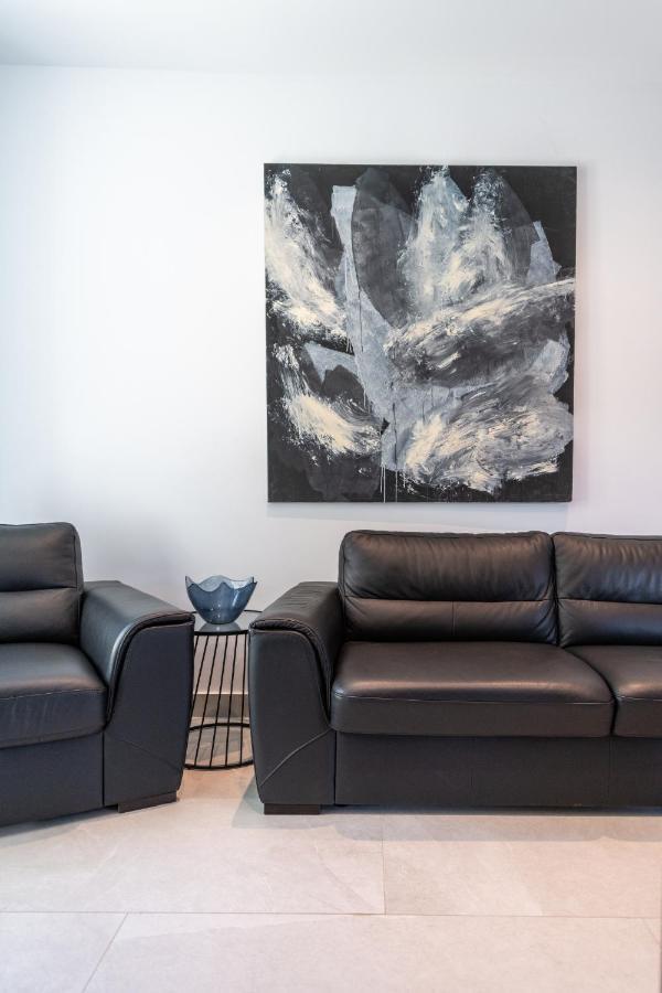 Apartment One B With Heated Private Pool