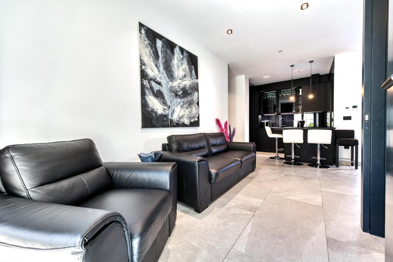 One B With Heated Private Pool Apartment