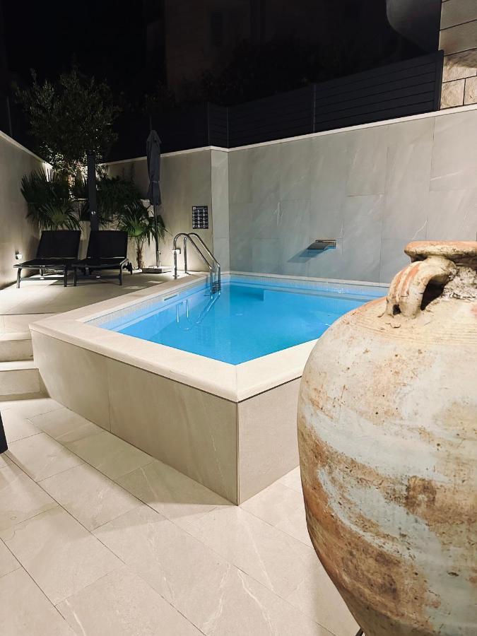 One B With Heated Private Pool * Dubrovnik